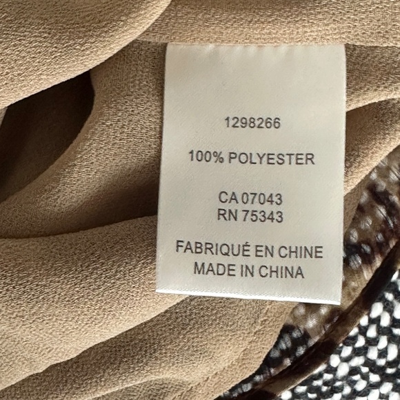 Brand new Cupcakes and Cashmere Ruffle Blouse Leopard print Size Small S - Picture 5 of 6